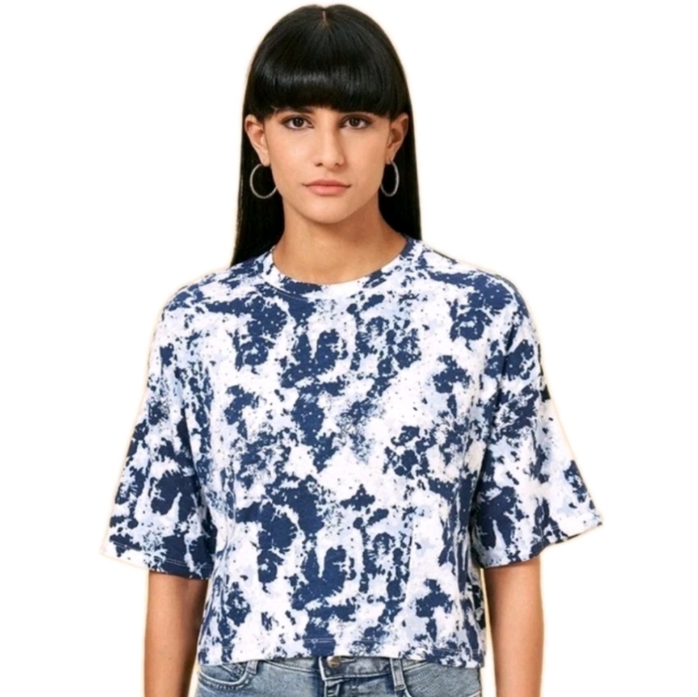 Cool Girl Blue White Relaxed Casual Cotton Tee  Effortless Vibes Round Neck Sz S